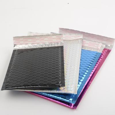 China Practical Tearproof Bubble Shipping Bags , Nontoxic Metallic Padded Envelopes for sale