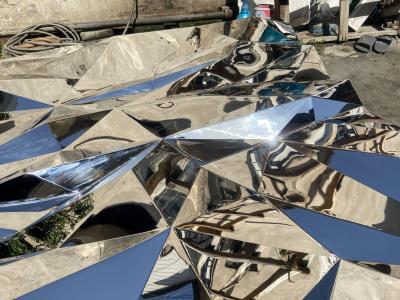 Chine Intérieur de décoration de tenture de visage de diamant de miroir en métal à vendre
