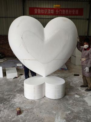 中国 To Figure Custom Foam Sculpture balloon Style Polishing Surface 販売のため