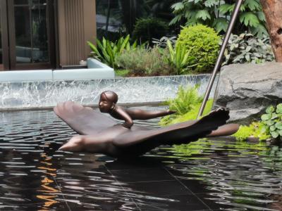 China Customization Waterscape Bronze Sculpture Metal Lighting Sculpture for sale