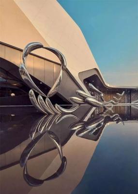 China Escultura abstracta grande del metal del espejo de la escultura de la fuente de agua del metal del acero 316 en venta