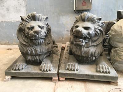China Cast Metal Animal Sculptures Doorways Large Bronze Lion Statue for sale