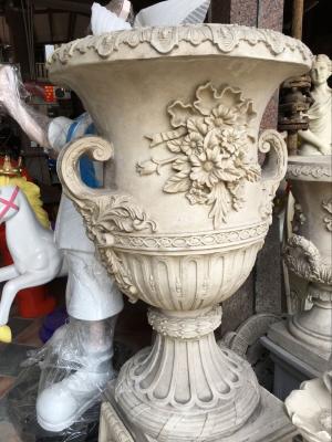 China Reihe kundengebundene große Metallblumen-Topf-Harz-Blumen-Kästen beschmutzen das Pflanzen zu verkaufen