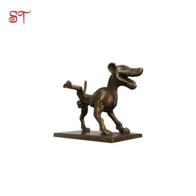 China Bronze Dog Sculpture Statue Custom Garden Metal Sculpture Cast Brass Dog Home Decor Classical Art Statue for sale