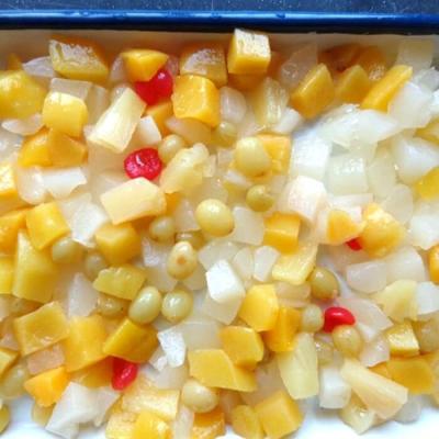 China Factory Price China New Crop Canned Fruits Cocktail in Heavy Syrup (Peach/Pear/Pineapple/Cherry/Grape) for sale