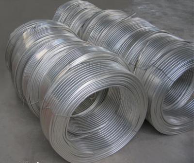 China El ánodo sacado del magnesio de la cinta del cinc canaliza la tubería de acero del tanque de agua en venta