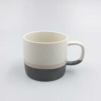 China Tazas de cerámica blancas del gres de la pantalla de seda del OEM, tazas de café del gres de 10 onzas en venta