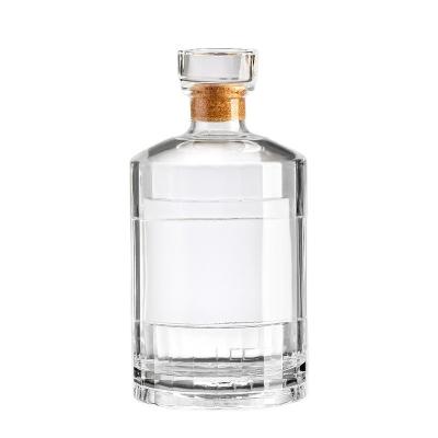 Chine Logo personnalisé Botella De Vidrio Agua Bendita Ventilateur Bouteille en verre Bouchon Butifull Bouteille Luxe à vendre