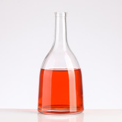 Chine 500 ml 750 ml Bouteille de vin en verre de forme unique pour les boissons alcoolisées OEM/ODM Bienvenue dans les boissons alcoolisées à vendre