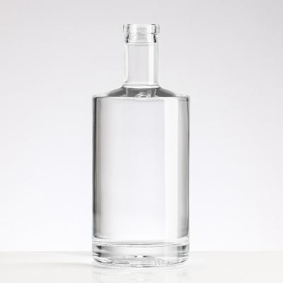 China Brandy Liquor Gin Glass Bottle with Stopper 750ml Vodka Glass Body Material for sale