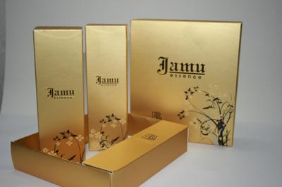 China Gold Art Paperboard Material Logo Hot Stamping Square Shape Luxurious Box for the Cosmetic Packing for sale
