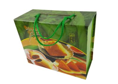 China Food Packing Paper Box Green CMYK Color Printing Two  Layers Paper Material Rigid Box with Green Color Rope Handle for sale