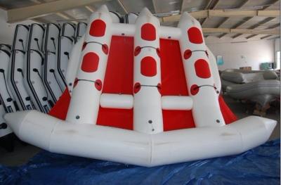 中国 赤 380cm の長さ 6 人の 10 部屋が付いている膨脹可能な飛魚座のボート 販売のため