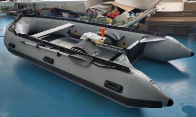 China French Orca 866 Hypalon inflatable boat with motor in dark grey color en venta