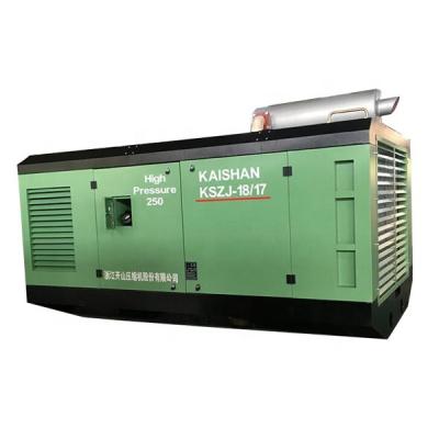 China 600CFM 17bar Diesel Screw Air Compressor Machine For Water Well Drill for sale