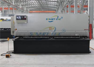 China Operação segura segura de corte da máquina do feixe hidráulico estável do balanço do desempenho à venda
