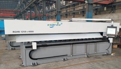 中国 1500×4000mm CNC Vの溝を作る機械、白い油圧ノッチを付ける機械 販売のため