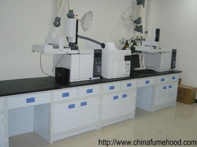 Chine Les meubles de laboratoire de chimie de résine époxyde, Tableaux de laboratoire fonctionnent le tiroir des bancs pp à vendre