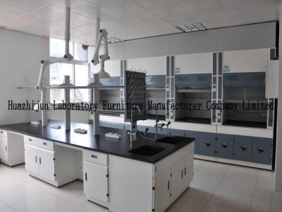 中国 PHの学校の実験室の家具の試薬の棚および電源が付いている高く調節可能な実験室のテーブル 販売のため