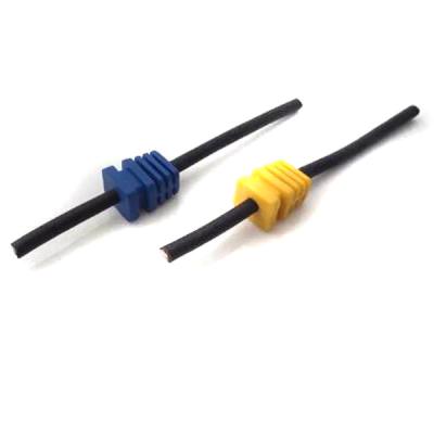 China Conjuntos de cables moldeados sobre-moldeados a medida con alivio de la tensión del cable UL2464 en venta
