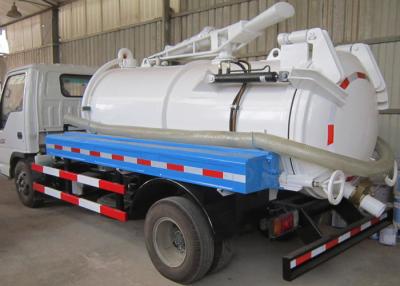 China 5-6CBM LHD 4X2 Sewage Suction Truck , Combination Sewer Cleaning Truck for sale