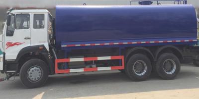 China Ajardine o caminhão SINOTRUK 16CBM ZZ1251M4441W do pulverizador de água da engenharia à venda