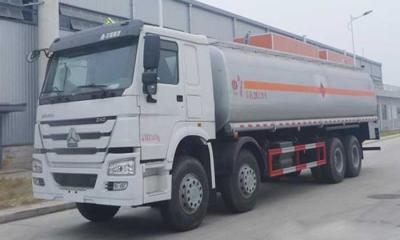 China Edible Oil Transport Vehicle Oil Tank Truck , Mobile Gas Station Fuel Oil Trucks 25-30CBM for sale