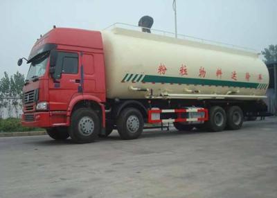 China 12 ruedas abultan camión del cemento, camiones del transporte del cemento de LHD 36-45CBM en venta