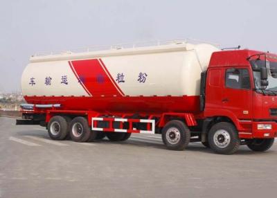 中国 371HP 8X4 RHD 36-45CBM ZZ1317N4667W は粉材料のためのバルク トラックを乾燥します 販売のため