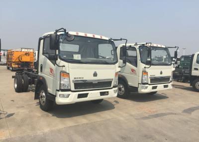 China 12 Tons HOWO Light Duty Commercial Trucks White Color 116HP Engine 4×2 Drive for sale