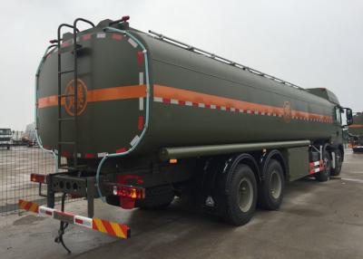 China Stable Fuel Tanker Truck SINOTRUK HOWO 30 - 40 Tons For Oil Transportation 8X4 RHD for sale