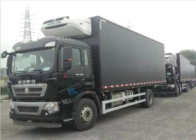 China Commercial Refrigerated Truck SINOTRUK HOWO 20 - 25 CBM German MAN Engine Euro 4 for sale