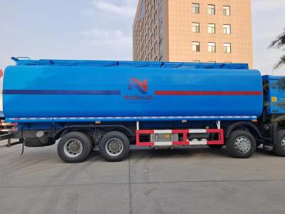 China High Efficiency Oil Tank Truck 8X4 LHD Euro2 371HP for sale