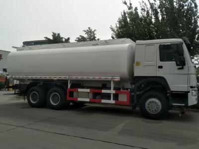 China SINOTRUK HOWO 6X4 25CBM Oil Tank Truck 10Wheels 400Hp White for sale