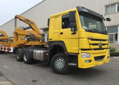 China Gele 40ft Vrachtwagen Opgezette Kraan 3 Aanhangwagen van de de Containervrachtwagen van de As de Zelflading Te koop