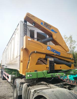 China Heavy Duty Truck Mounted Hydraulic Crane , 37 Tons Truck Hoist Crane for sale