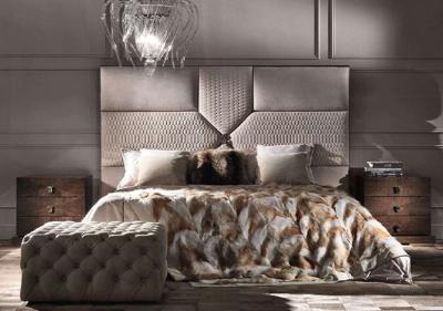 Chine La chambre à coucher argentée de meubles italiens a allumé des lits de luxe de roi de Cama pour la maison à vendre