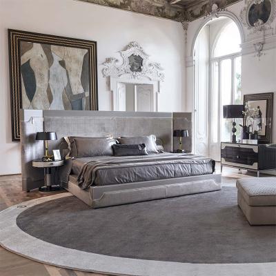 China Modern Italian Leather Upholstered Bed Frame Luxury King Size Bed For Bedroom en venta