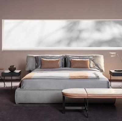 Chine Le double mobilier moderne de luxe de chambre à coucher place le cadre de lit grand de tissu givré à vendre
