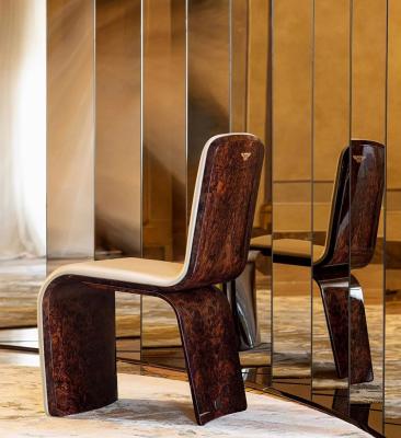 中国 OEMの贅沢な現代家具の灰色の反対の高さの革は椅子の食事を装飾した 販売のため