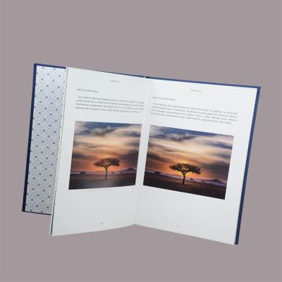 China Libro de tapa dura del libro de mesa de centro del Hardcover de la fotografía que imprime a Matt Natural Paper en venta