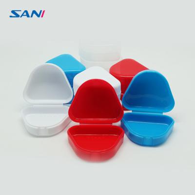 China Recipientes plásticos vermelhos do suporte da dentadura da caixa 17g do recipiente do Mouthguard à venda