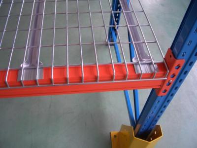 중국 작은 품목 저장을 선반에 얹는 선택적인 깔판을 위한 용접된 직류 전기를 통한 철망사 Decking 판매용