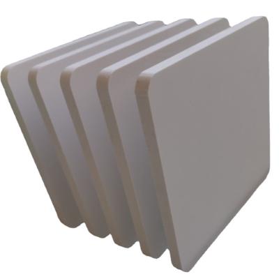 China Material de ingeniería de placas de plástico de PVC-C blanco en venta