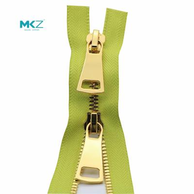 China Corn Teeth Gold Special Zippers , #8 Two Way Open End Zipper for sale