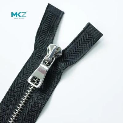China Platinum Puller Jacket Semicircle Teeth Special Zippers for sale