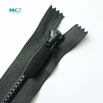 China Resin Semicircle Teeth Heavy Duty Plastic Zipper Sport Coat for sale