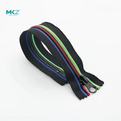 China Black Plastic Pull Head Garment Nylon Coil Zipper for sale