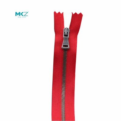 China Red MKZ Metal Zippers For Handbags White Copper Matte Pull Head for sale