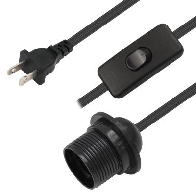 China Cable de alimentación de PVC para lámpara E26, enchufe polarizado con interruptor de encendido y apagado en venta